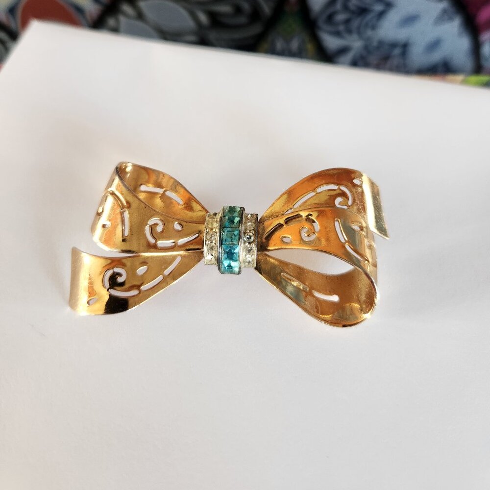 Vintage 1950s Coro Gold Tone Bow Brooch, With Blue and Diamond Rhinestones